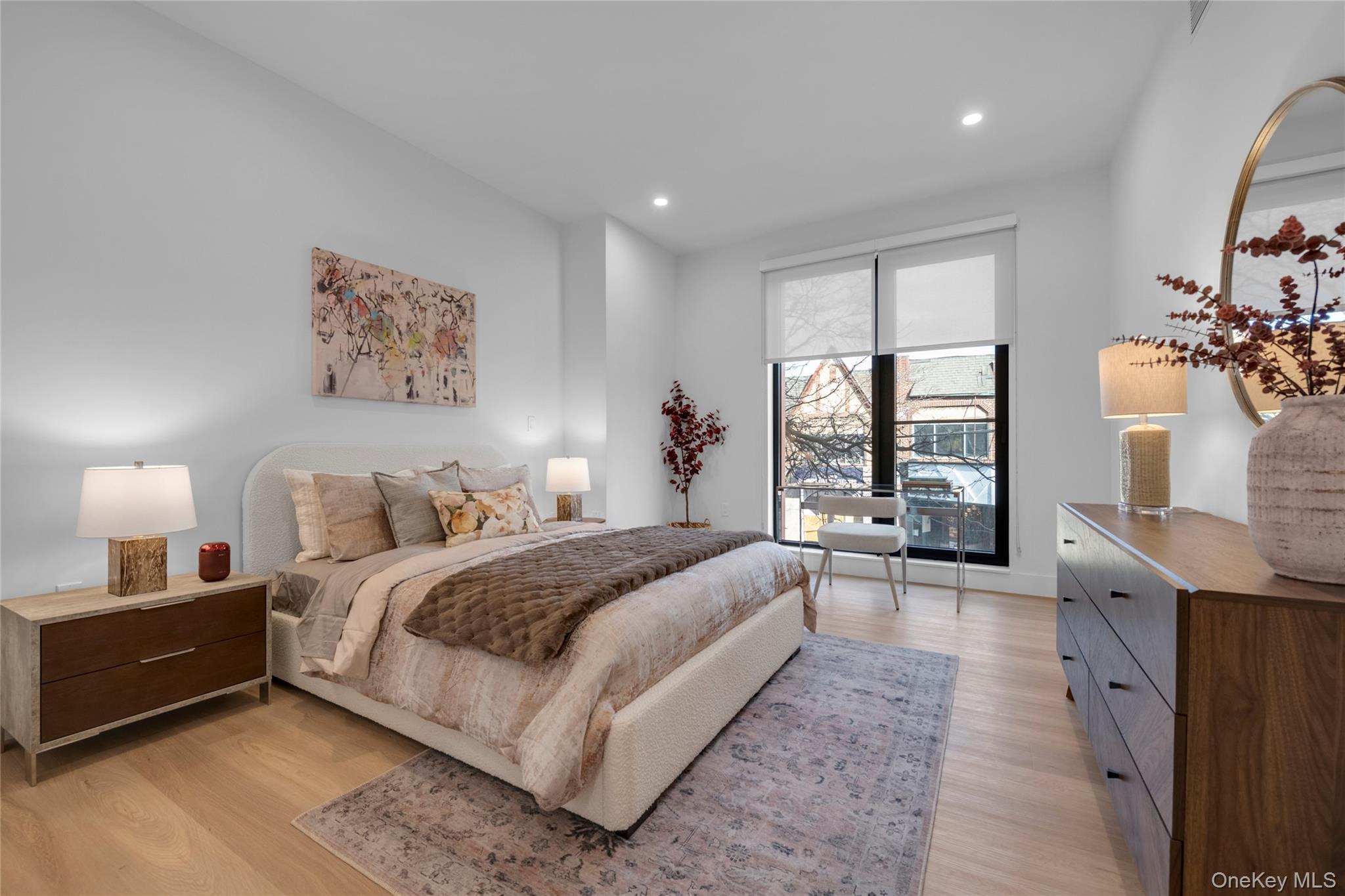 108 Middle Neck Road, Unit 4G photo 3