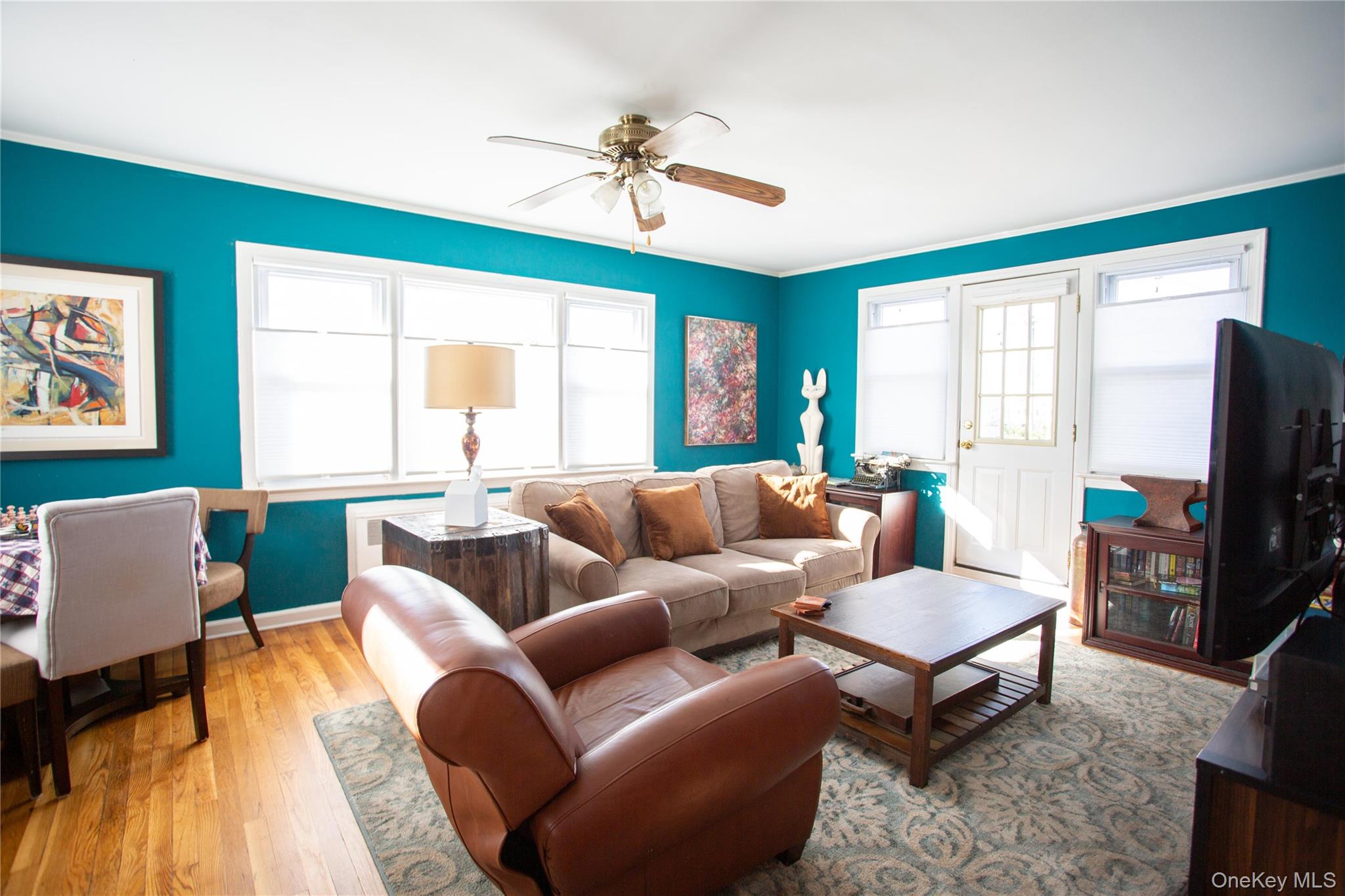 272 Laurelton Boulevard – For Rent photo 3