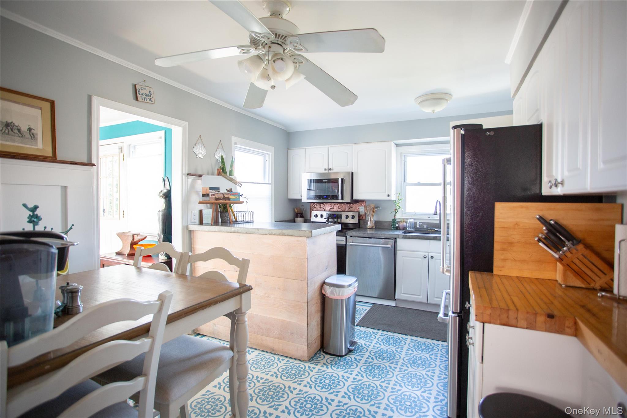 272 Laurelton Boulevard – For Rent photo 8
