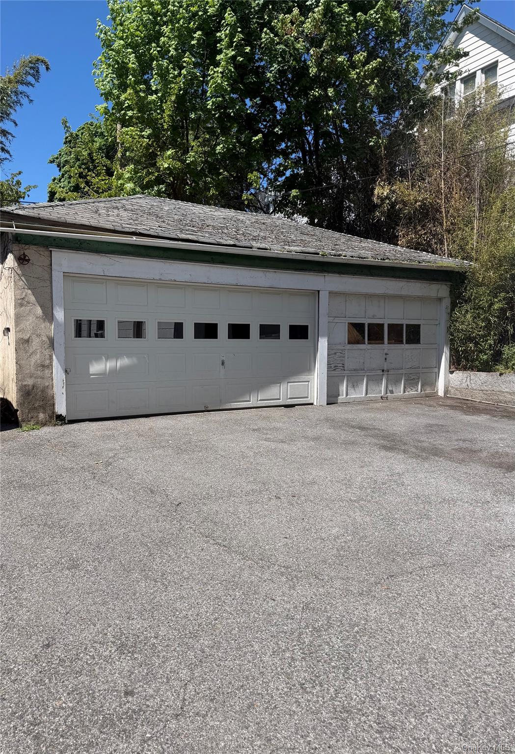 142 N 6th Avenue – For Sale photo 3