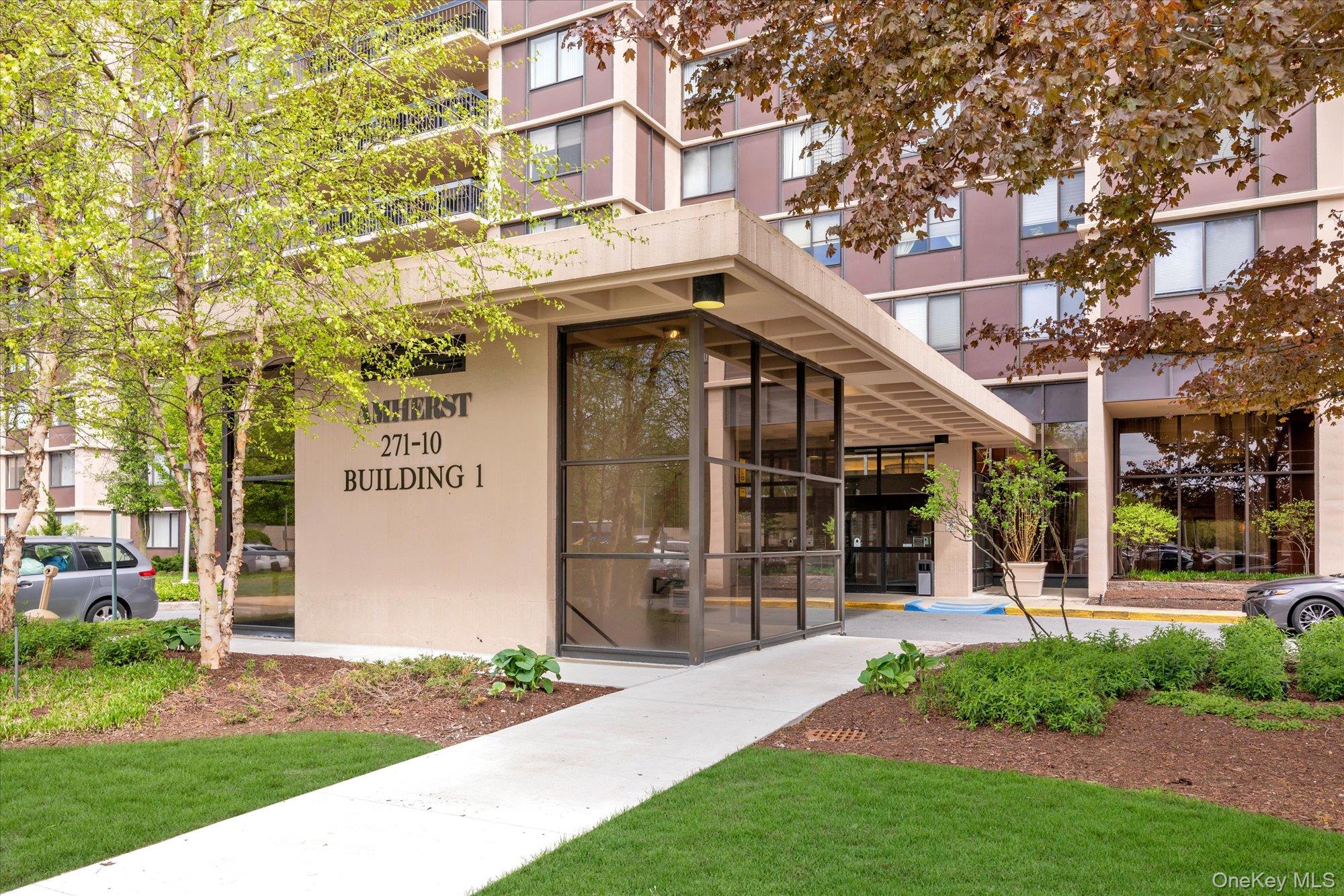 271-10 Grand Central Parkway, Unit 29V photo 15