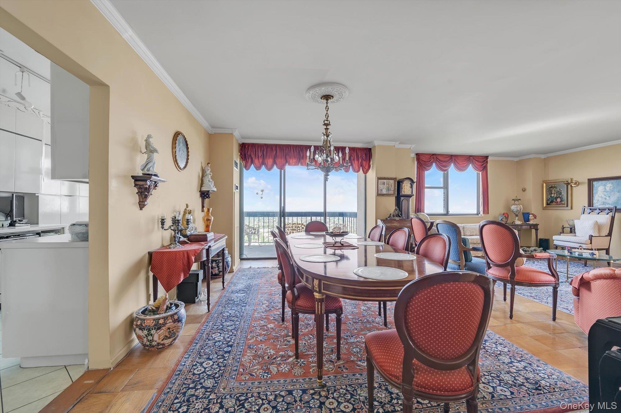 271-10 Grand Central Parkway, Unit 29V photo 4
