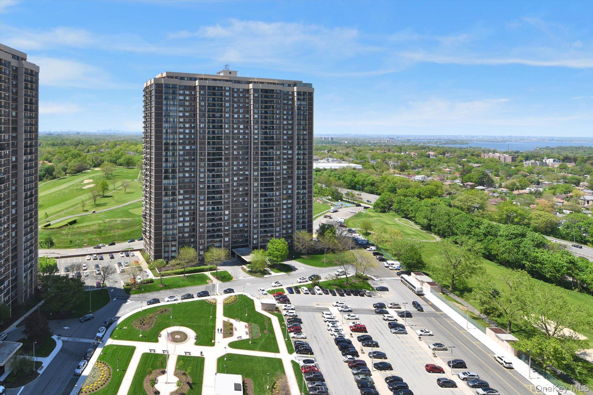 271-10 Grand Central Parkway, Unit 29V photo 34