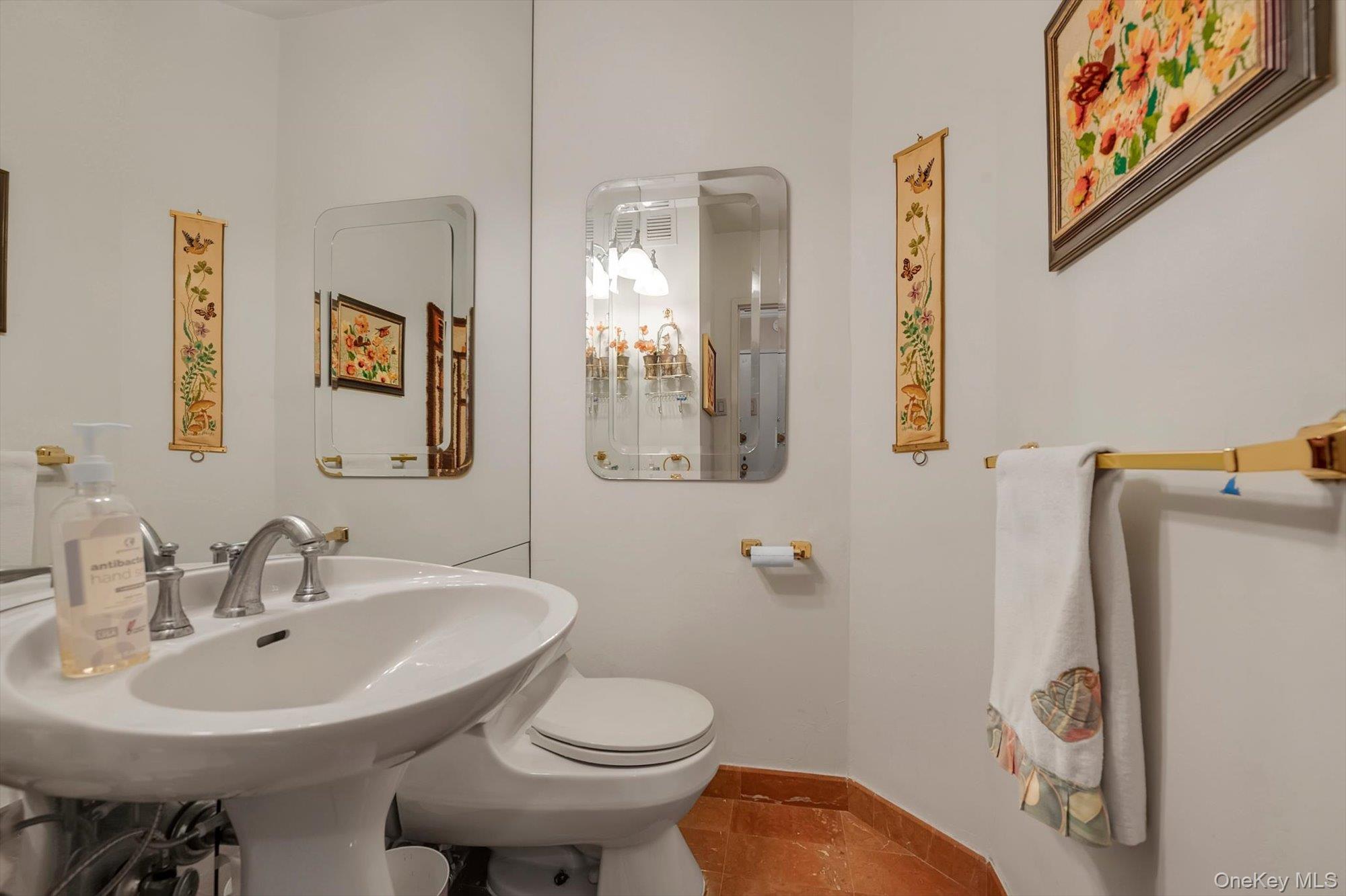 271-10 Grand Central Parkway, Unit 29V photo 7