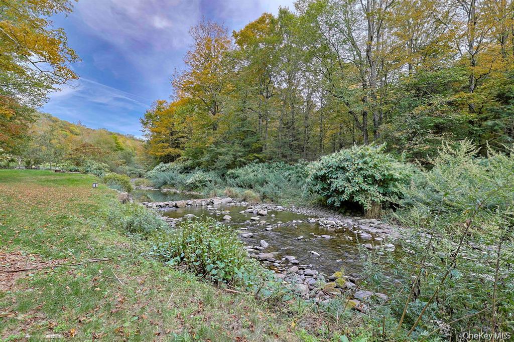 Grooville Road – For Sale photo 9
