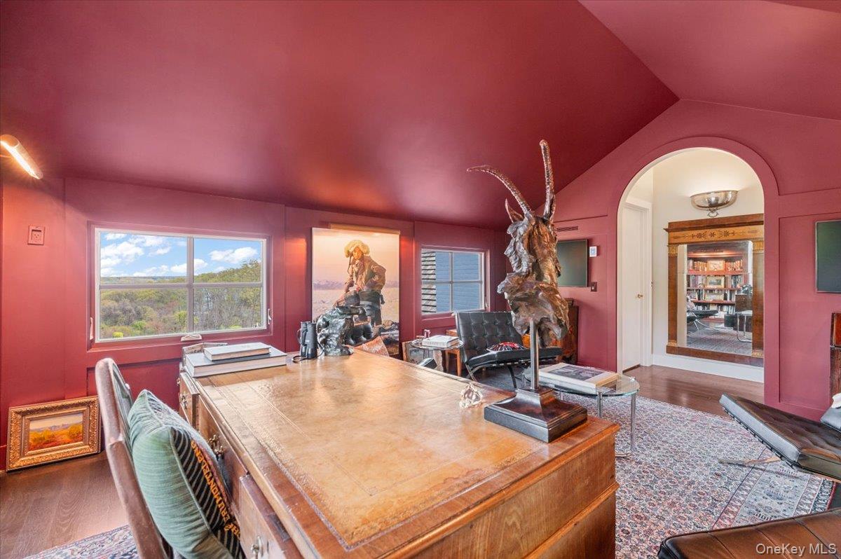 233 Cleft Road – For Sale photo 16