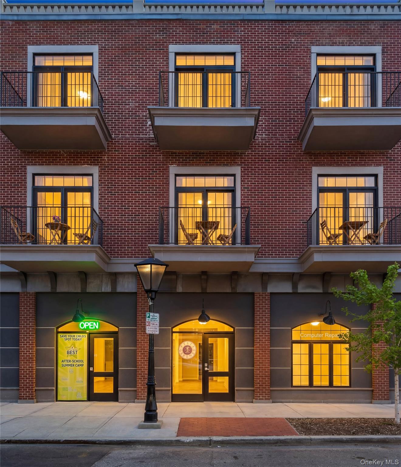 249 Main Street, Unit R104