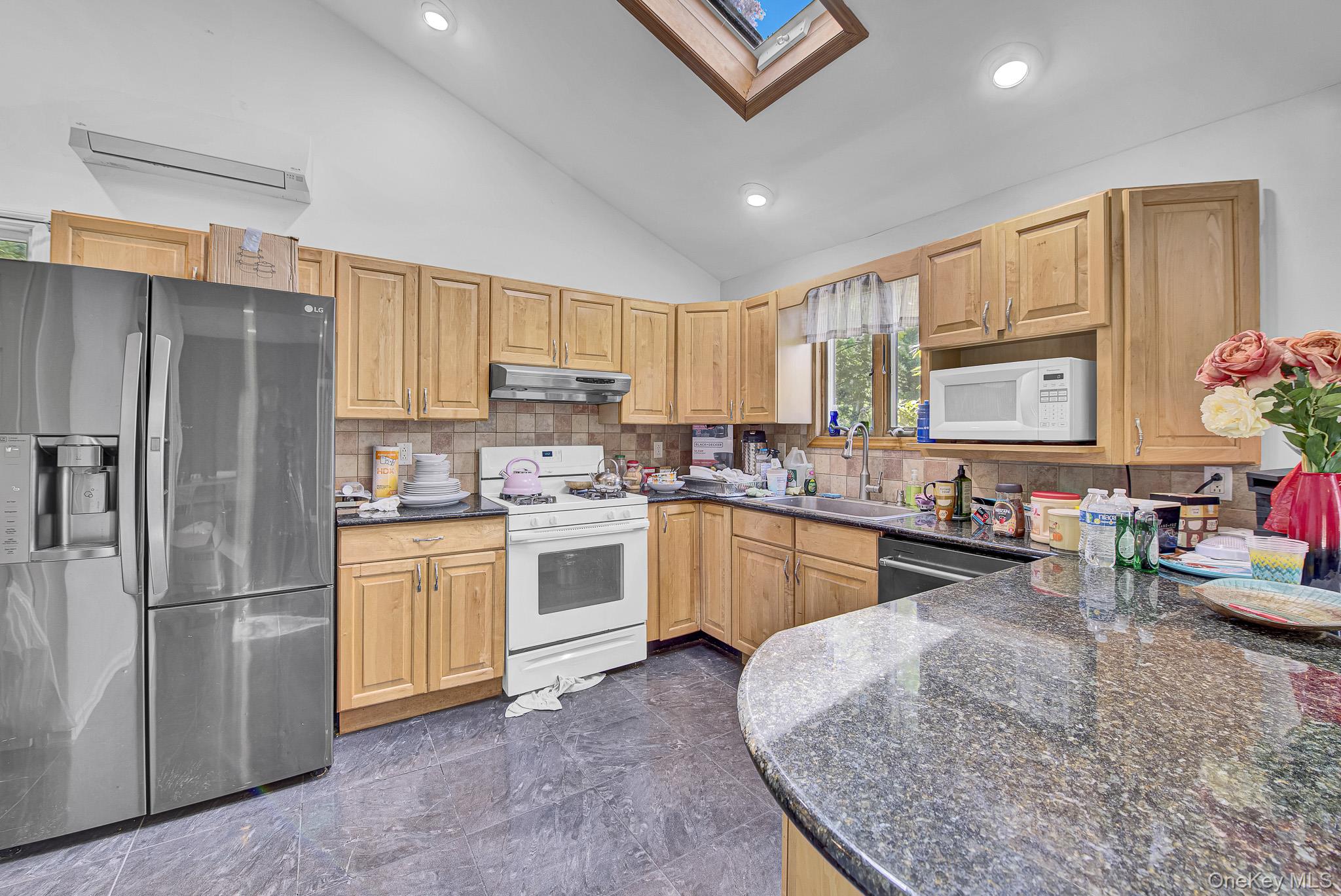 77 S Coleman Road – For Sale photo 9