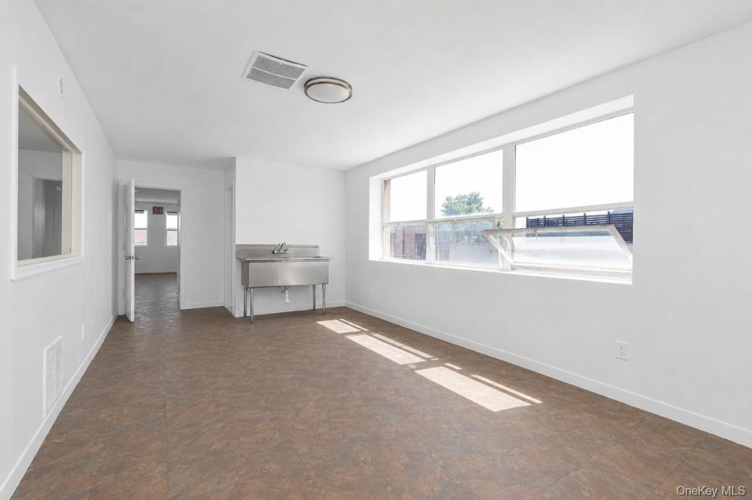 55-20 37th Avenue – For Rent photo 11