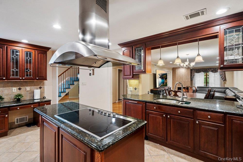 109 Foxwood Drive – For Sale