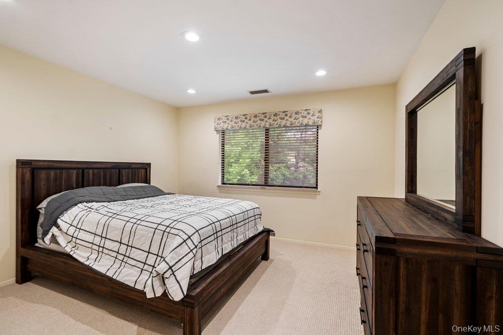 109 Foxwood Drive – For Sale photo 26
