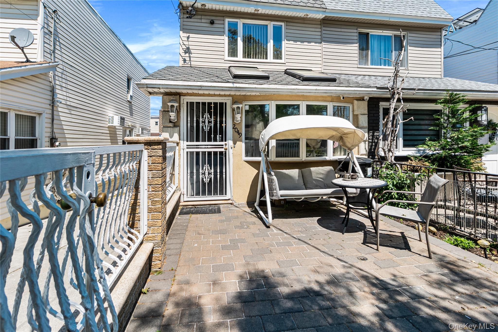 2049 E 71st Street – For Sale photo 2