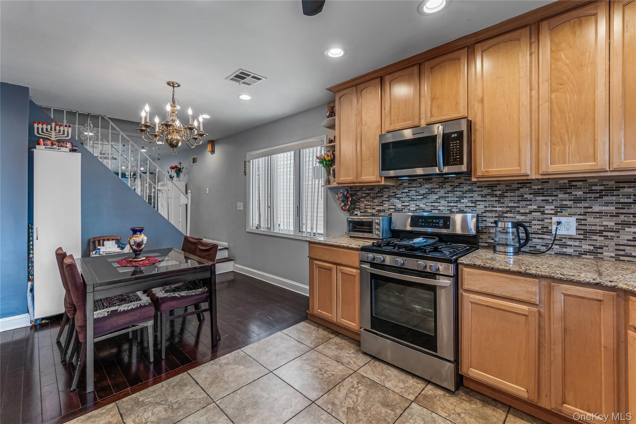 2049 E 71st Street – For Sale photo 8