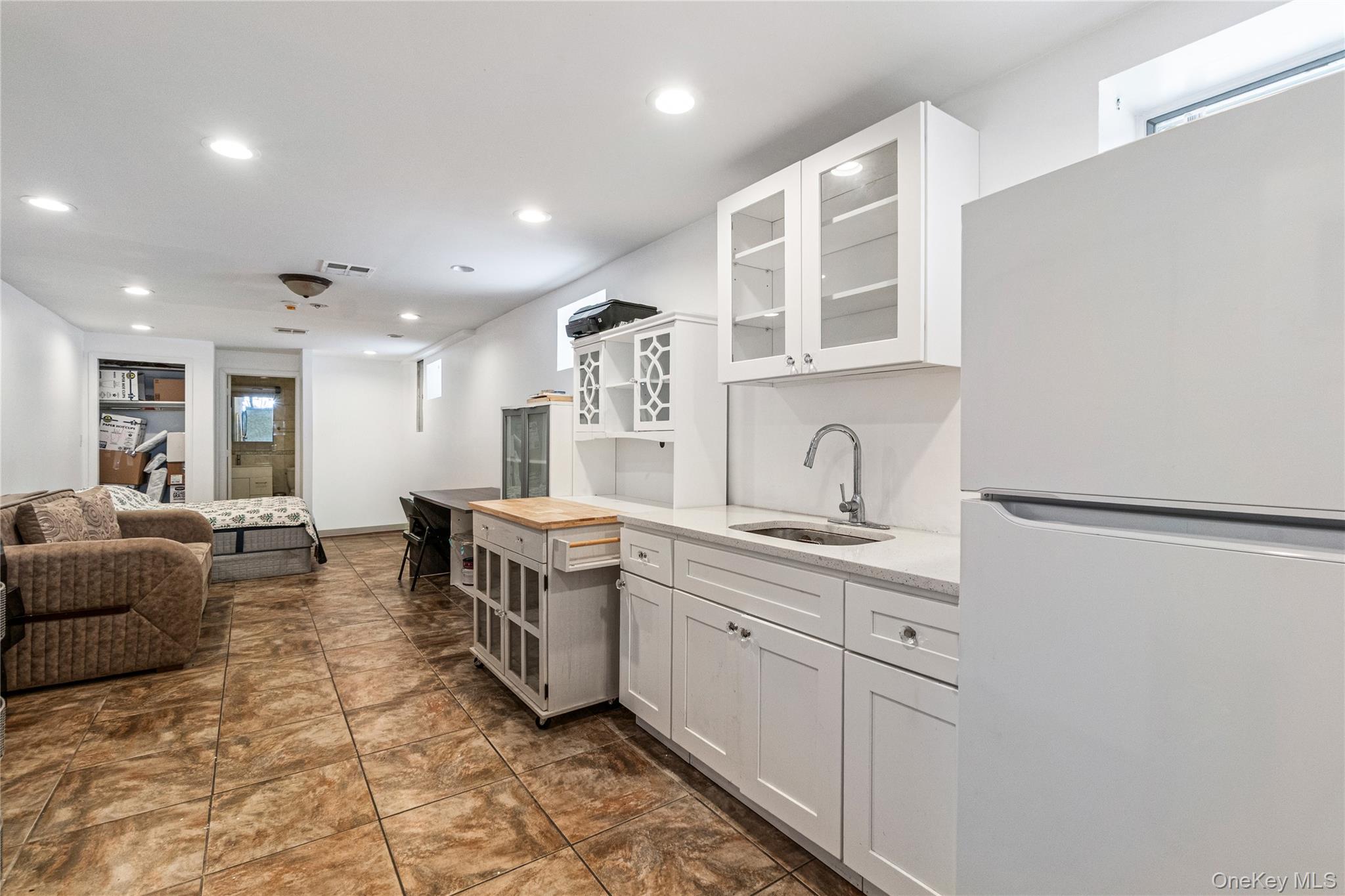 2049 E 71st Street – For Sale photo 14