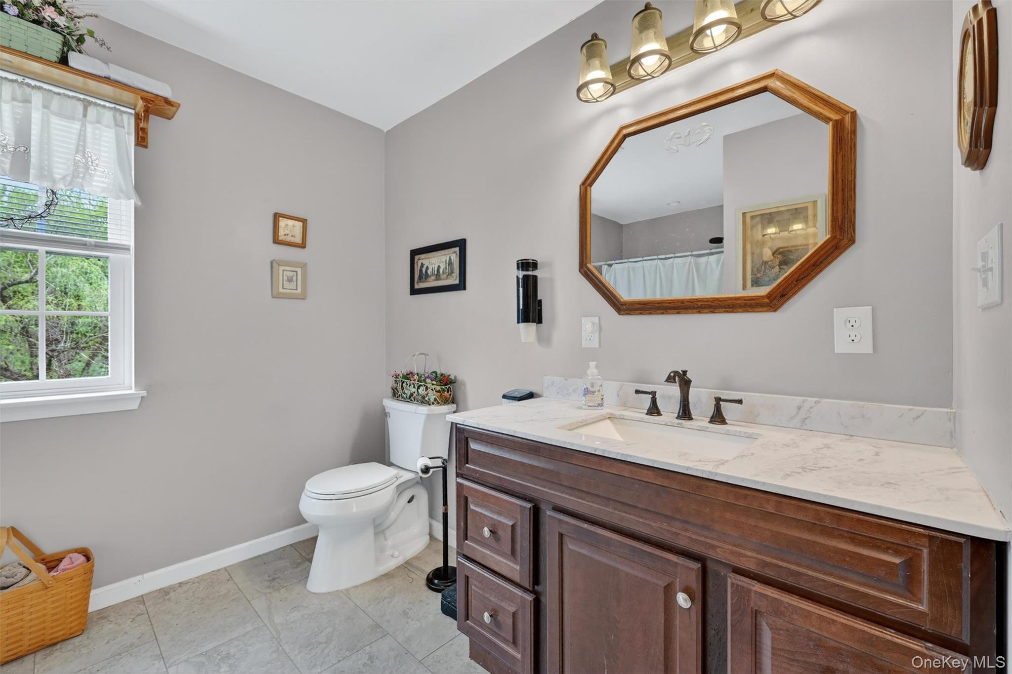 5 Decker Drive – For Sale photo 21