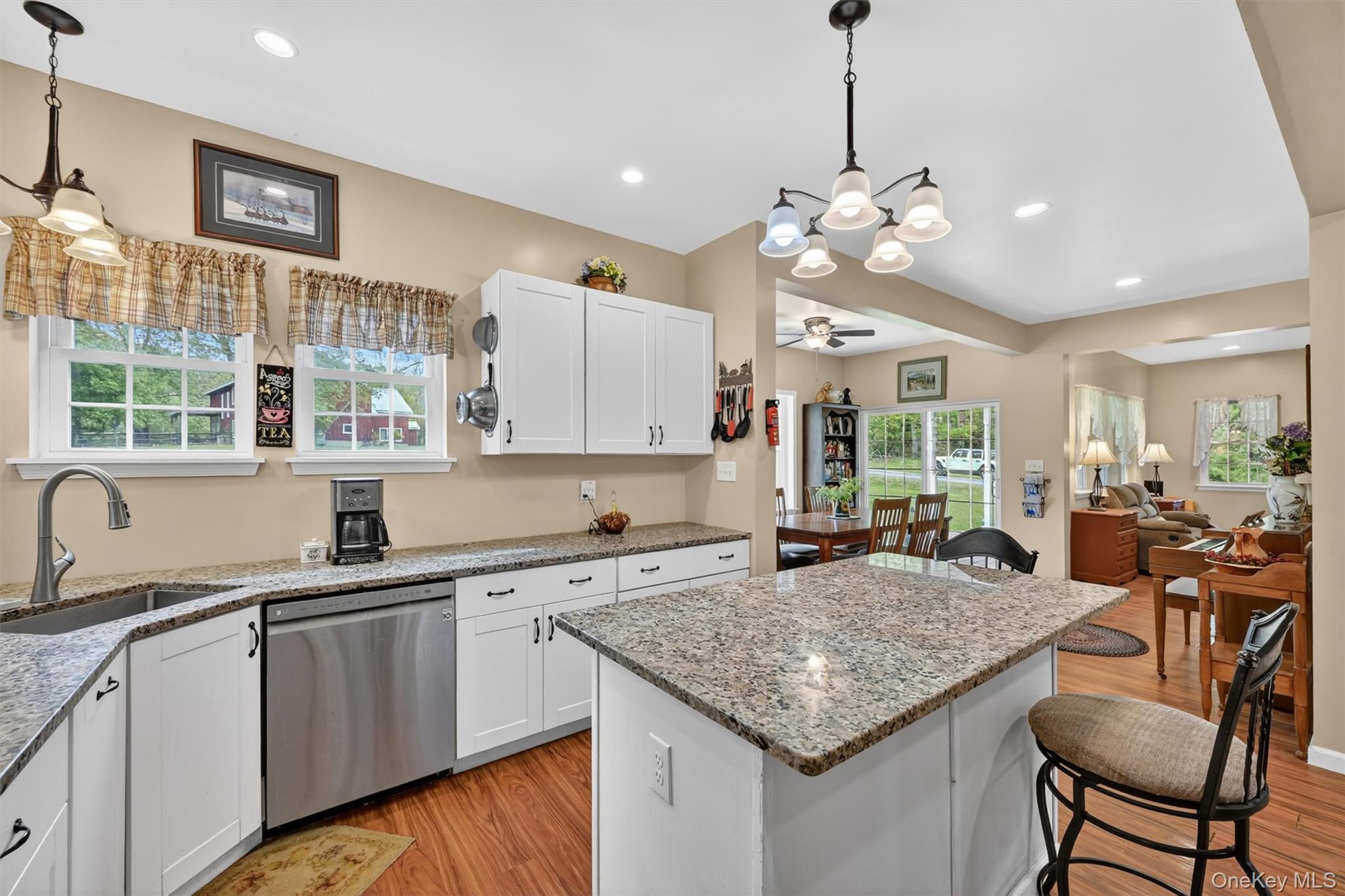 5 Decker Drive – For Sale photo 9