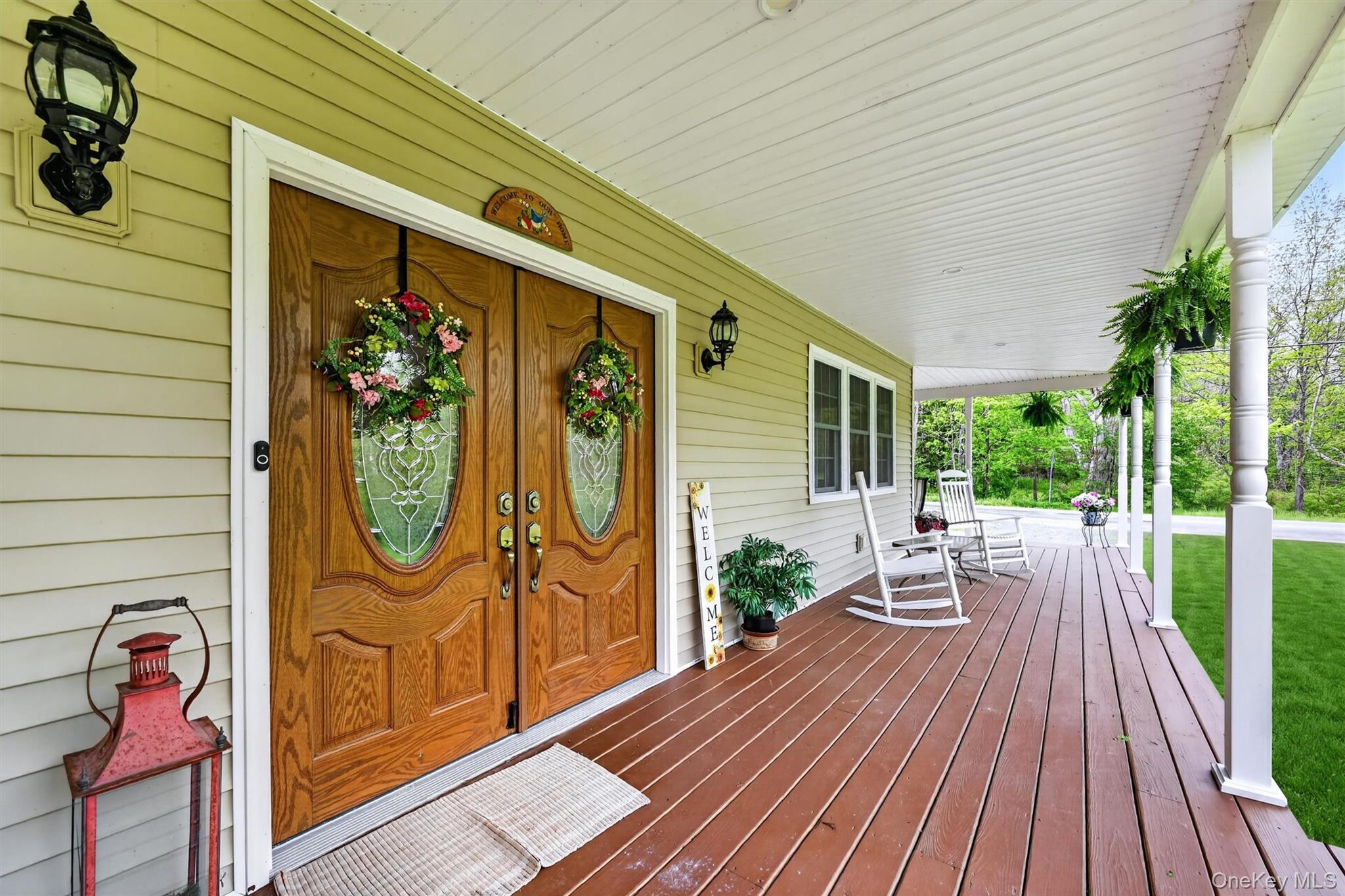 5 Decker Drive – For Sale photo 2