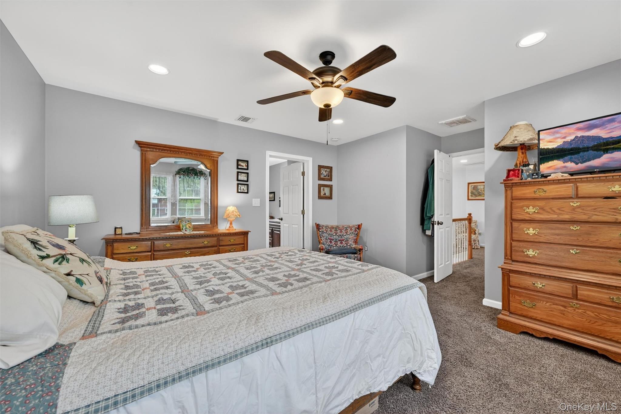5 Decker Drive – For Sale photo 19