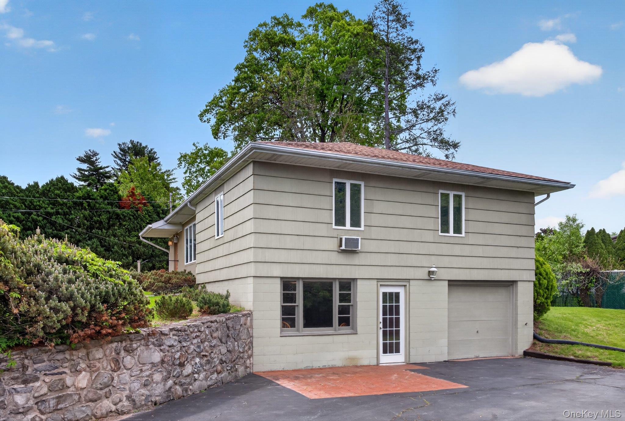 21 Stonecrest Drive – For Sale photo 4