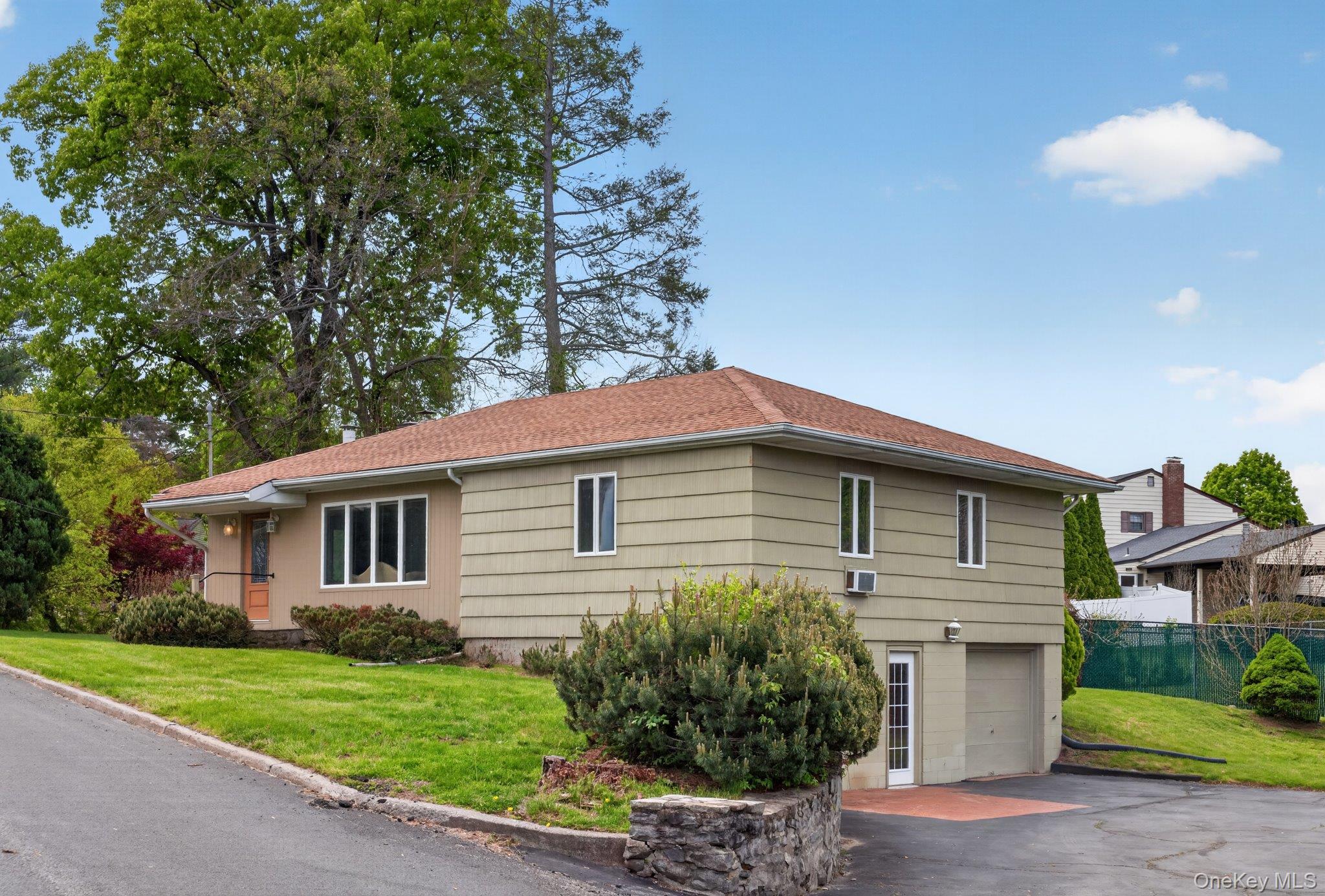 21 Stonecrest Drive – For Sale photo 32