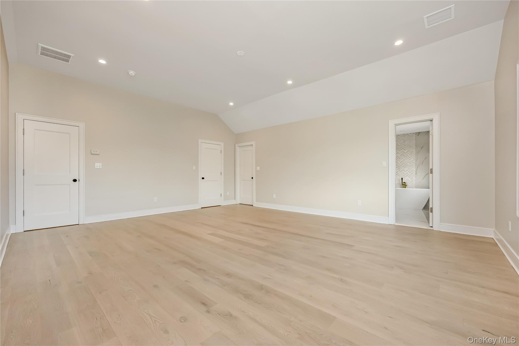 224 Oconnell Street Street – For Sale photo 23