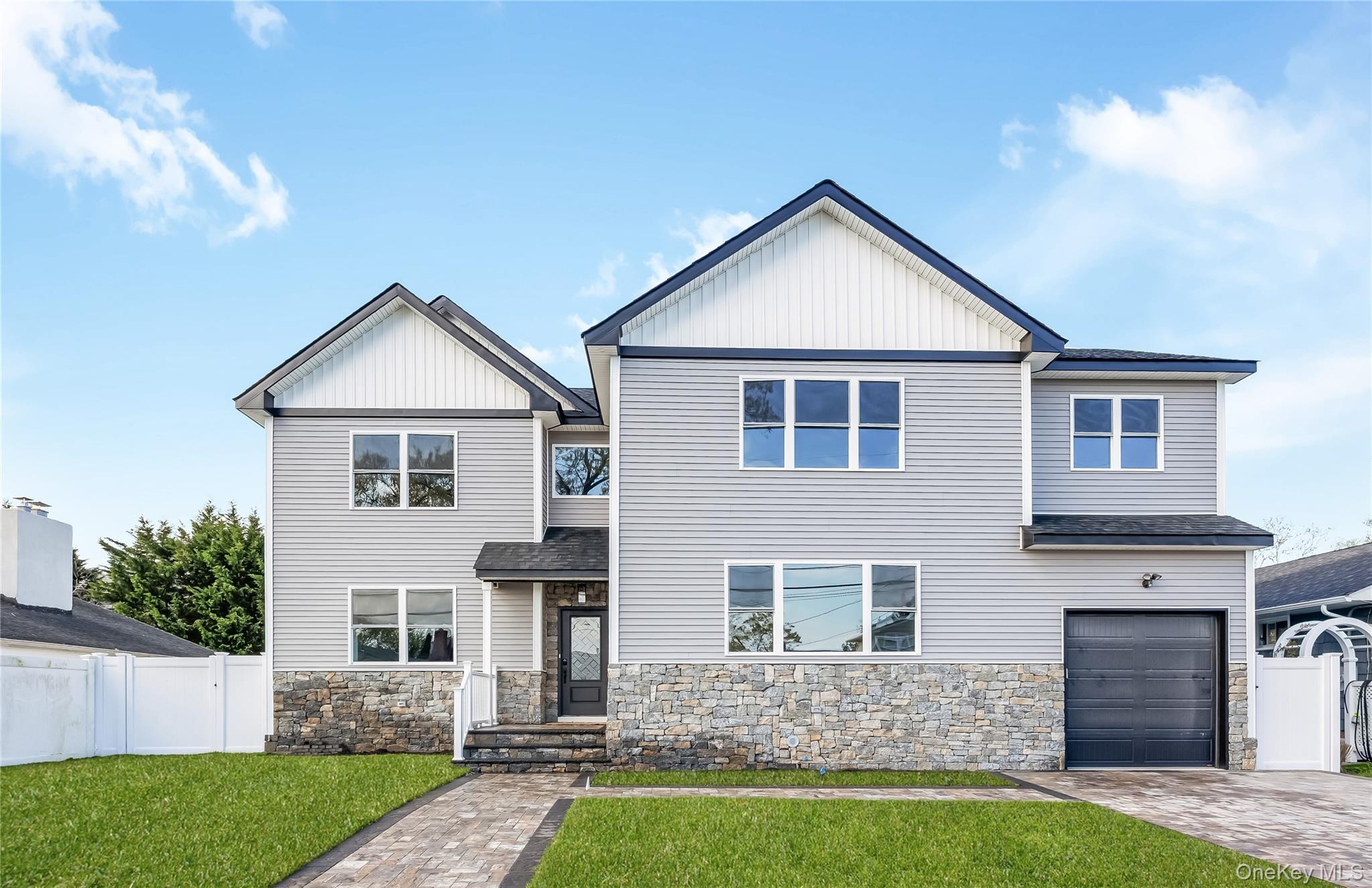 224 Oconnell Street Street – For Sale
