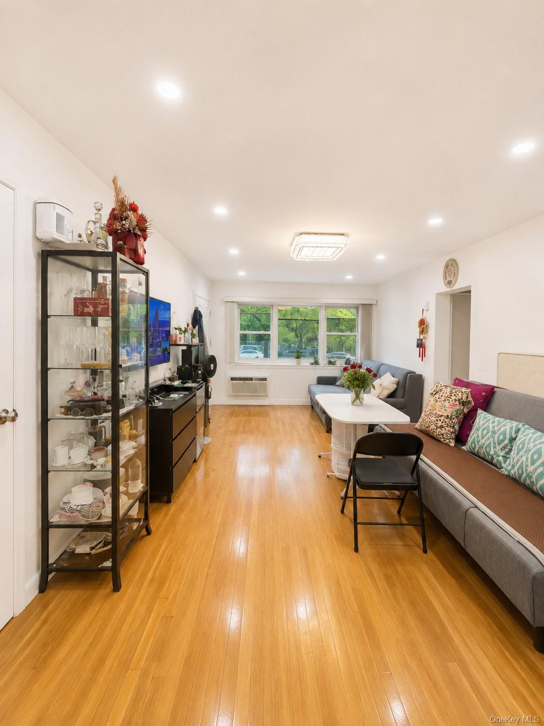 7012 Kissena Boulevard, Unit 102A photo 3