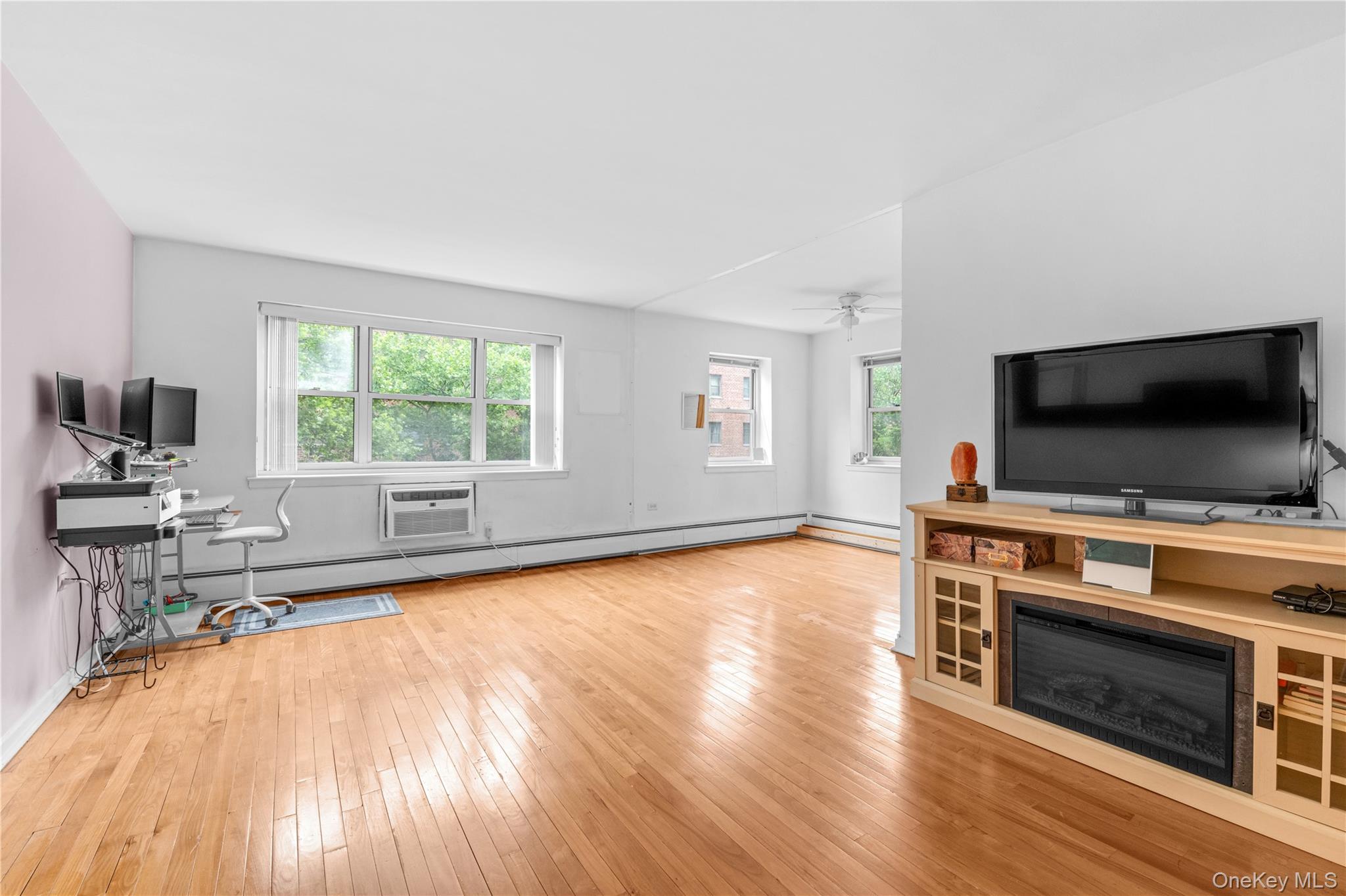 99-10 60Ave, Unit 3B photo 11