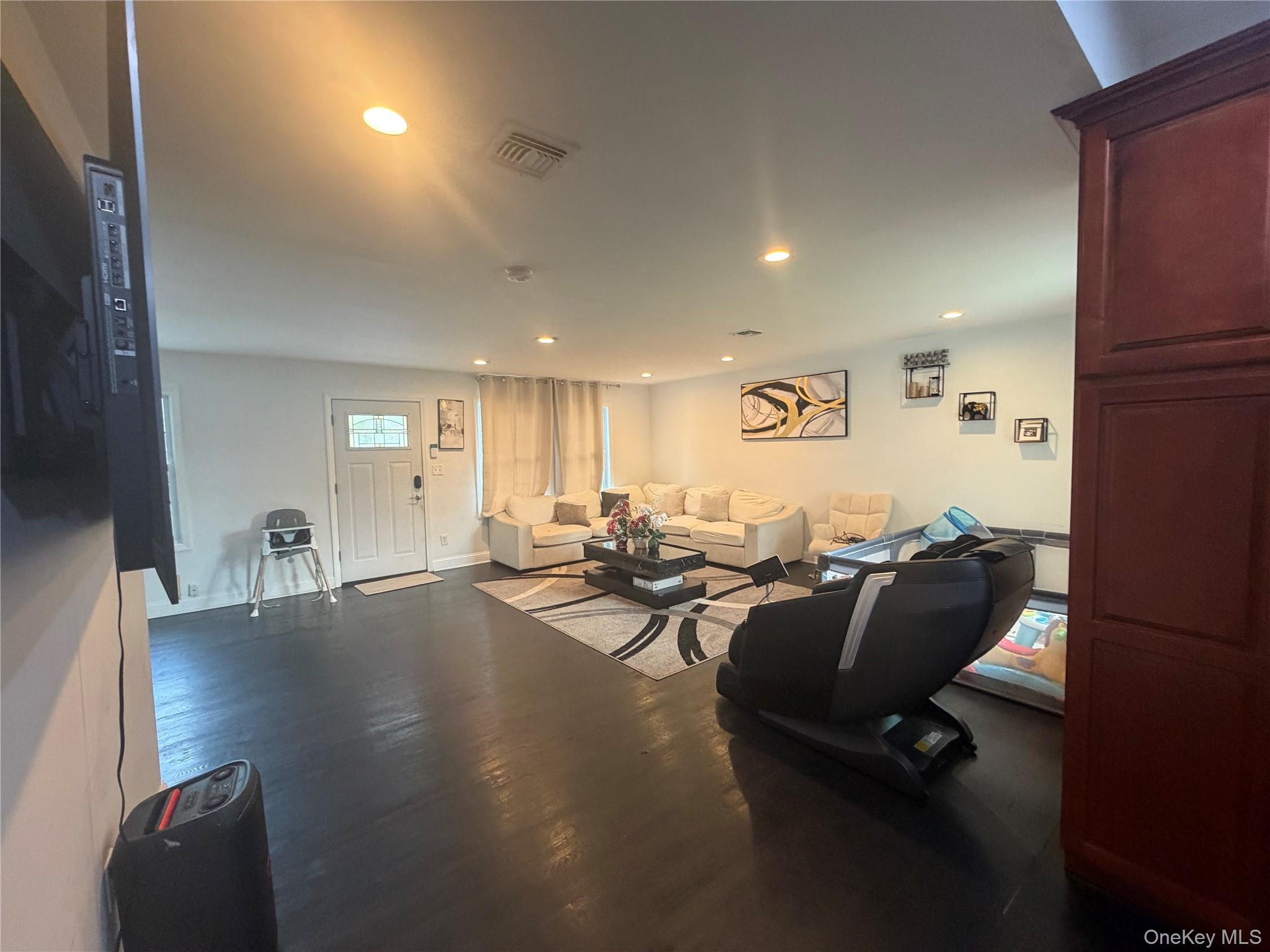 1013 Merriam Road – For Sale photo 4