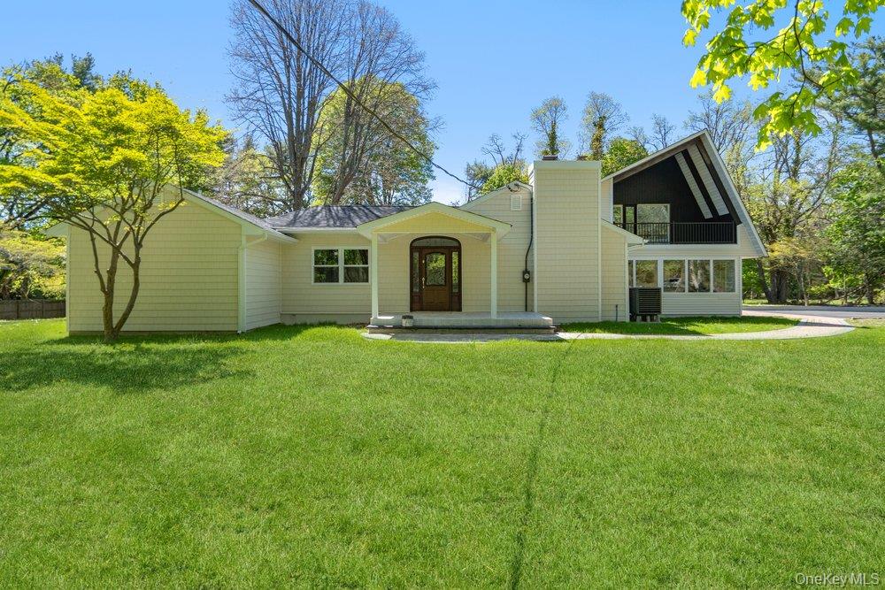 497 Woodbury Road – For Sale