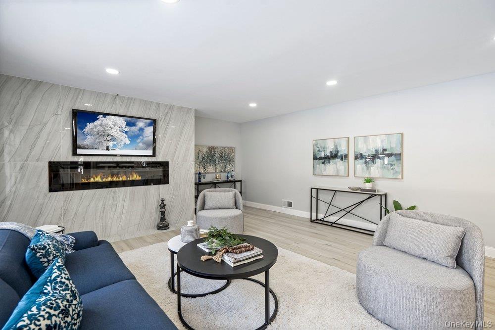497 Woodbury Road – For Sale photo 8