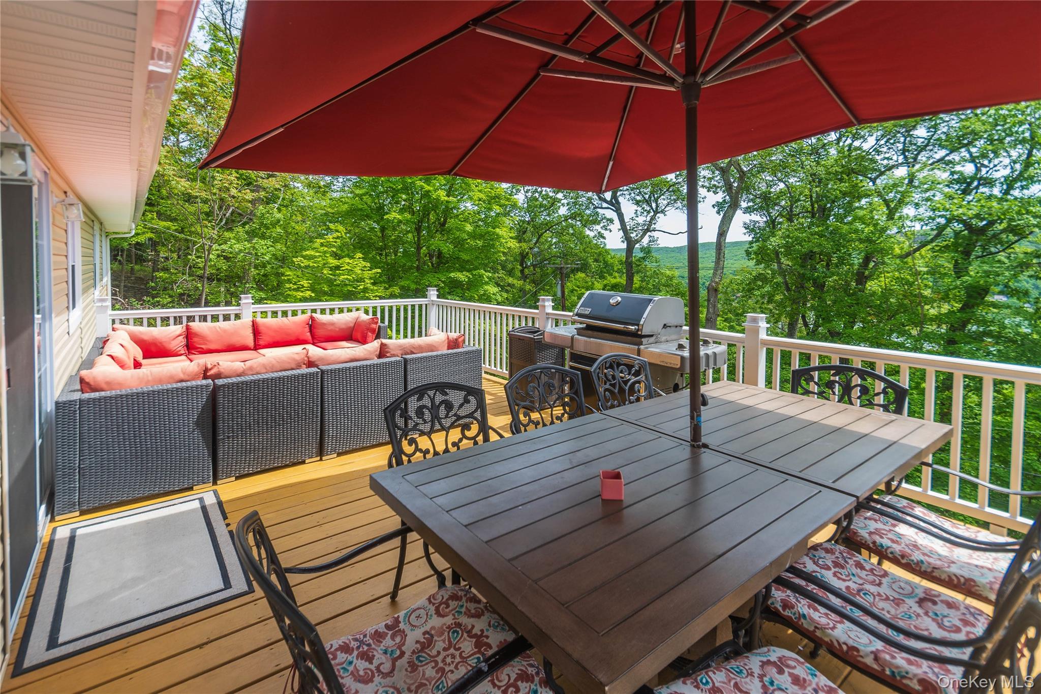 71 Deer Trail North – For Sale photo 3