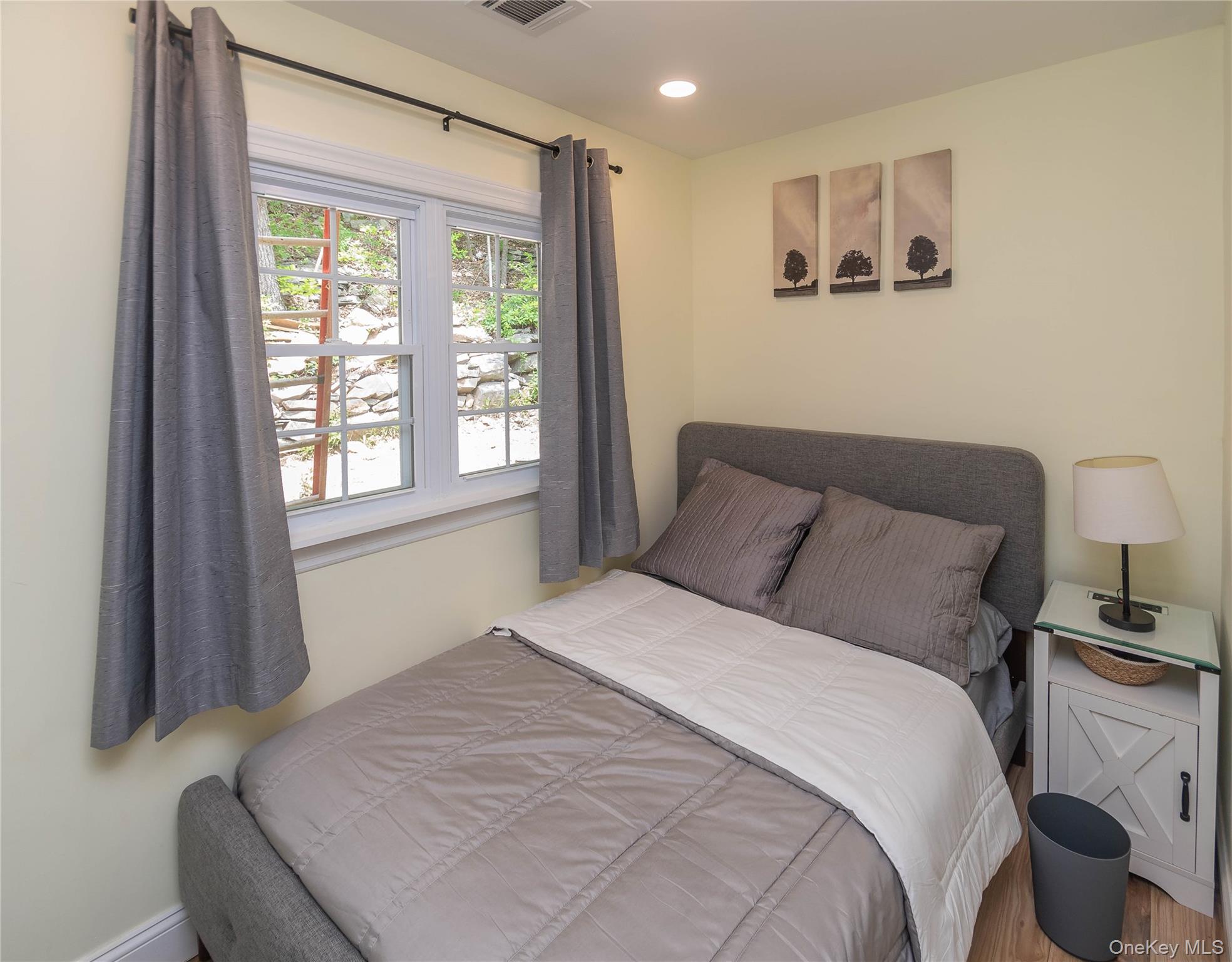 71 Deer Trail North – For Sale photo 16