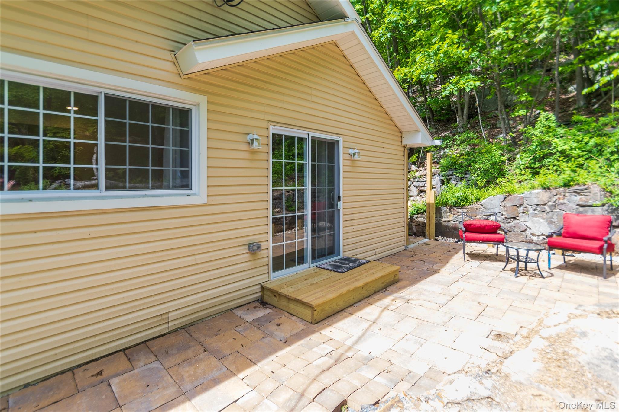 71 Deer Trail North – For Sale photo 5