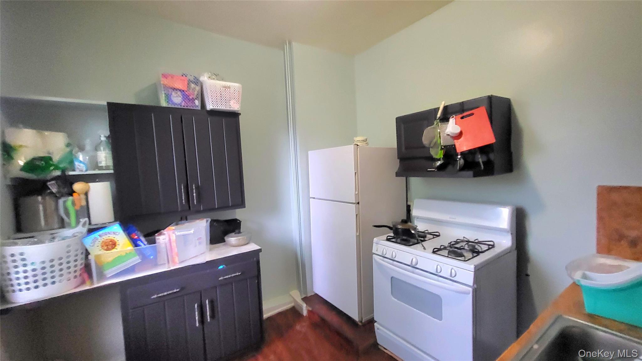 242 Mansion Street – For Sale photo 21