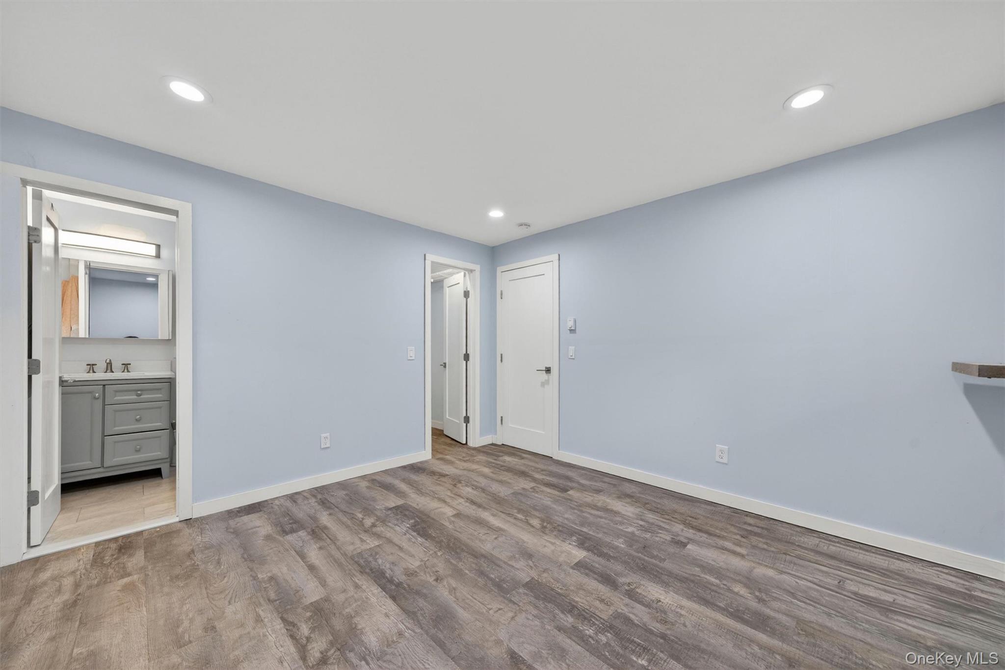 117 Lake Shore Drive W – For Sale photo 22
