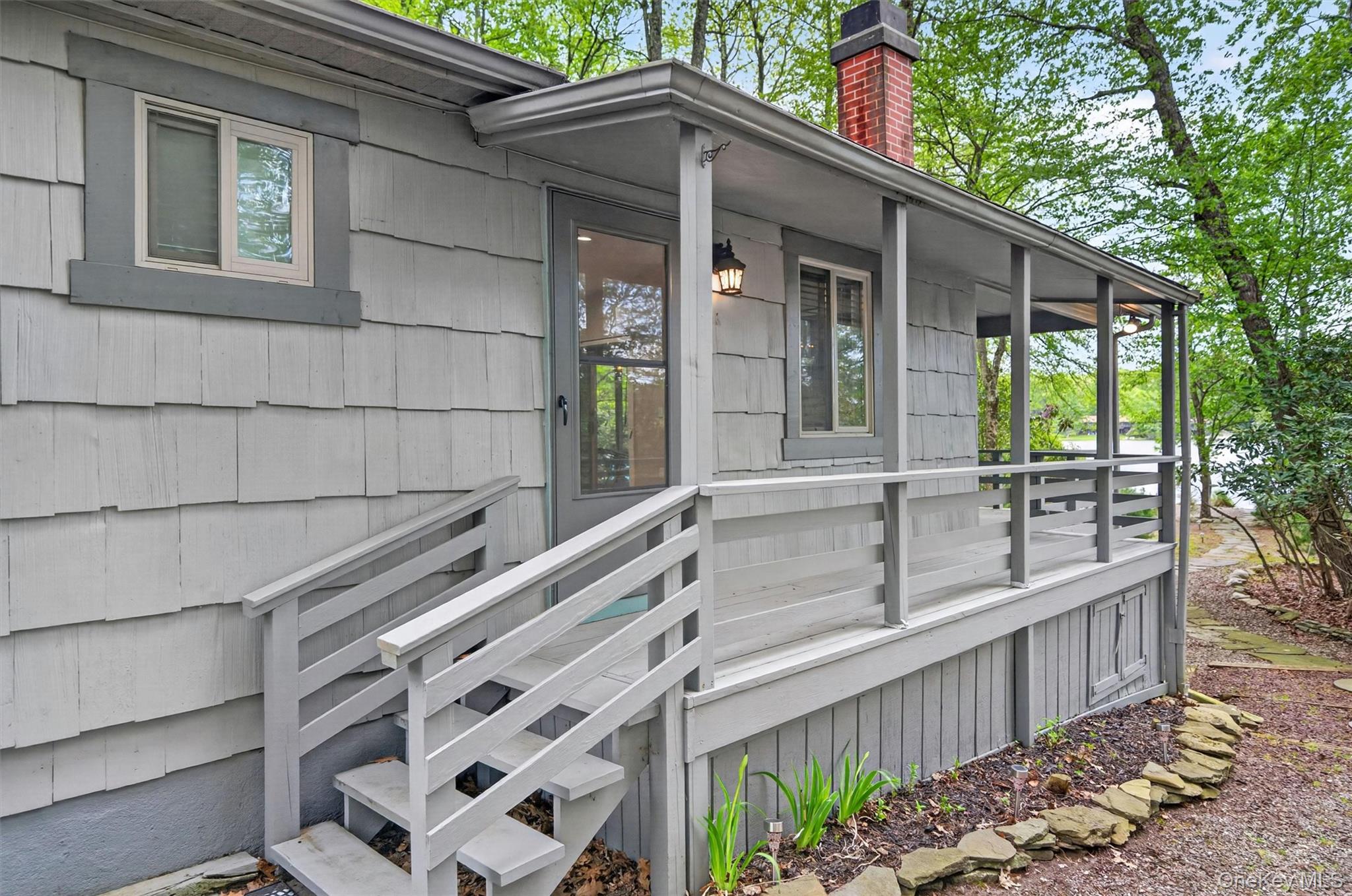 117 Lake Shore Drive W – For Sale photo 8