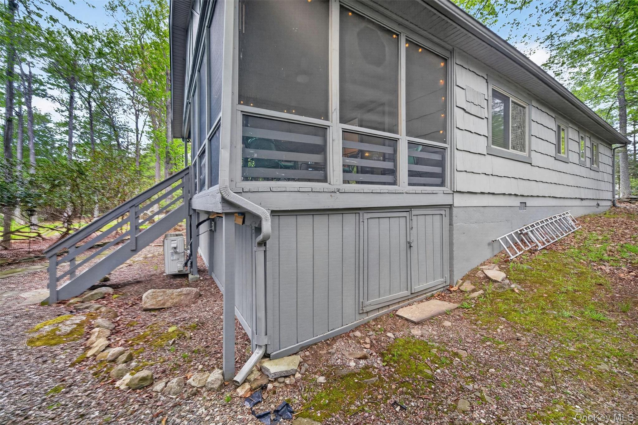 117 Lake Shore Drive W – For Sale photo 32