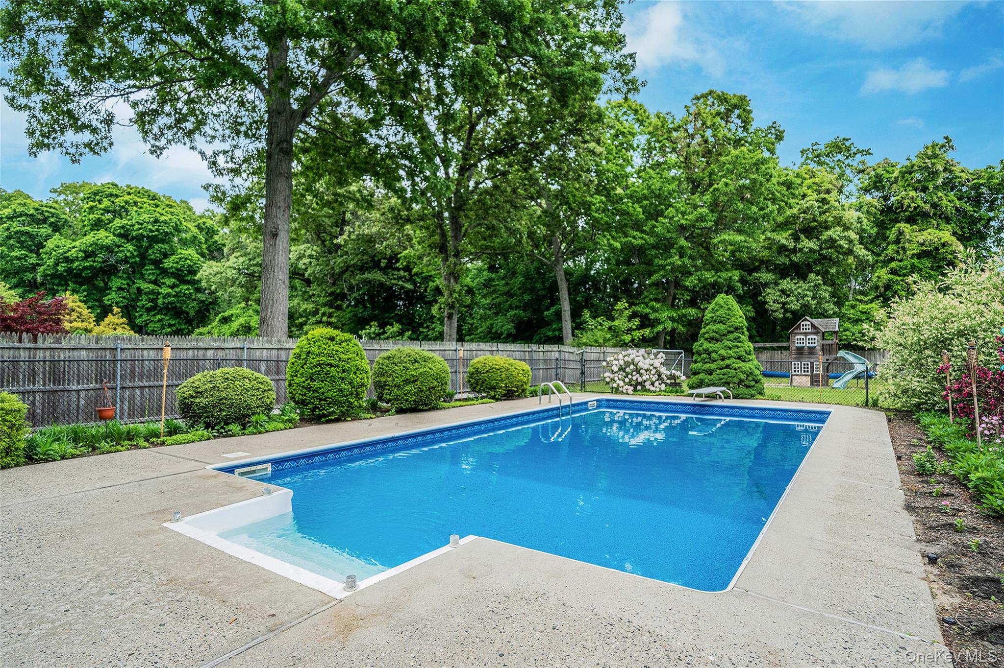 1333 Boston Avenue – For Sale photo 4