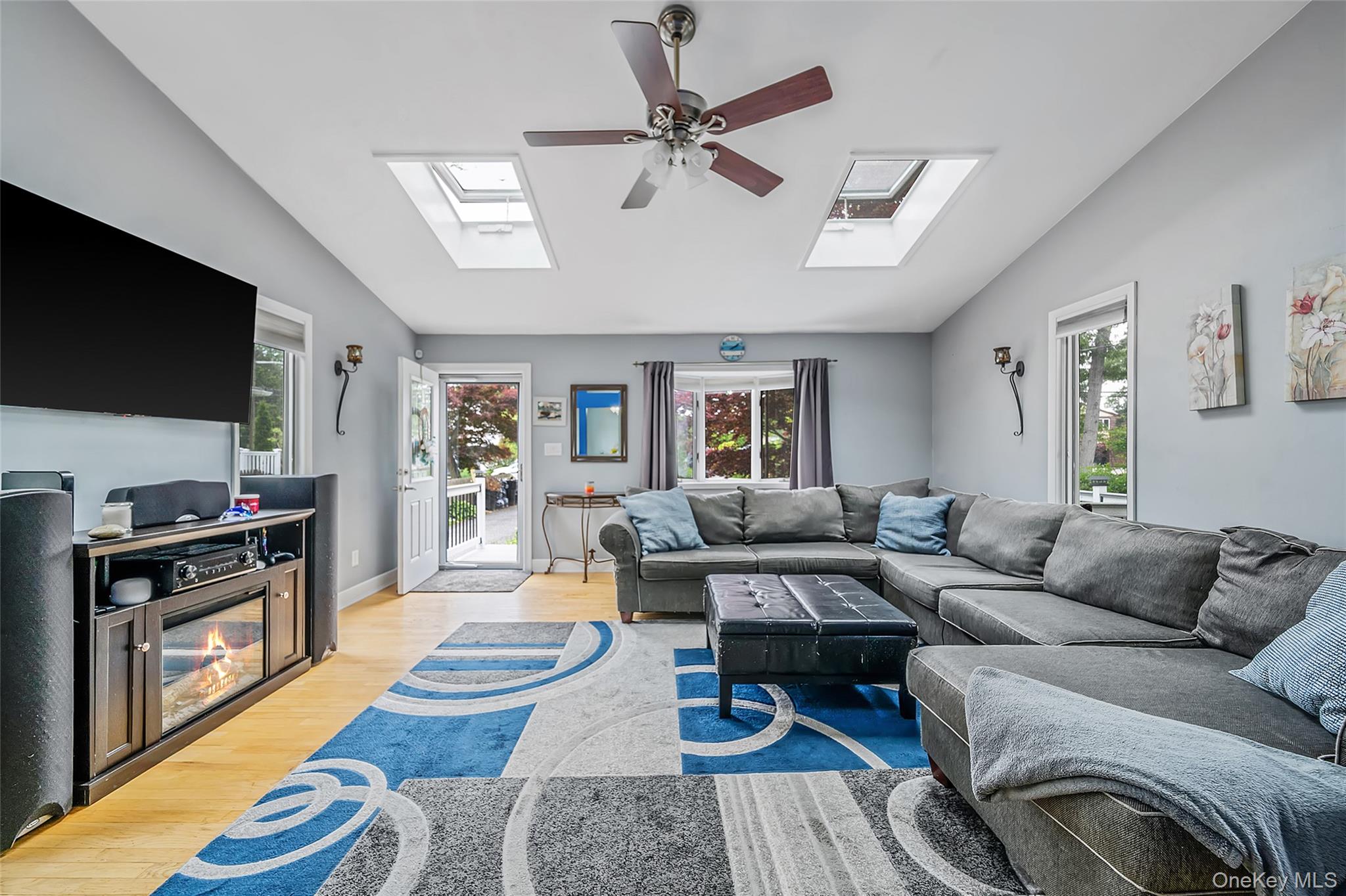 1333 Boston Avenue – For Sale photo 10