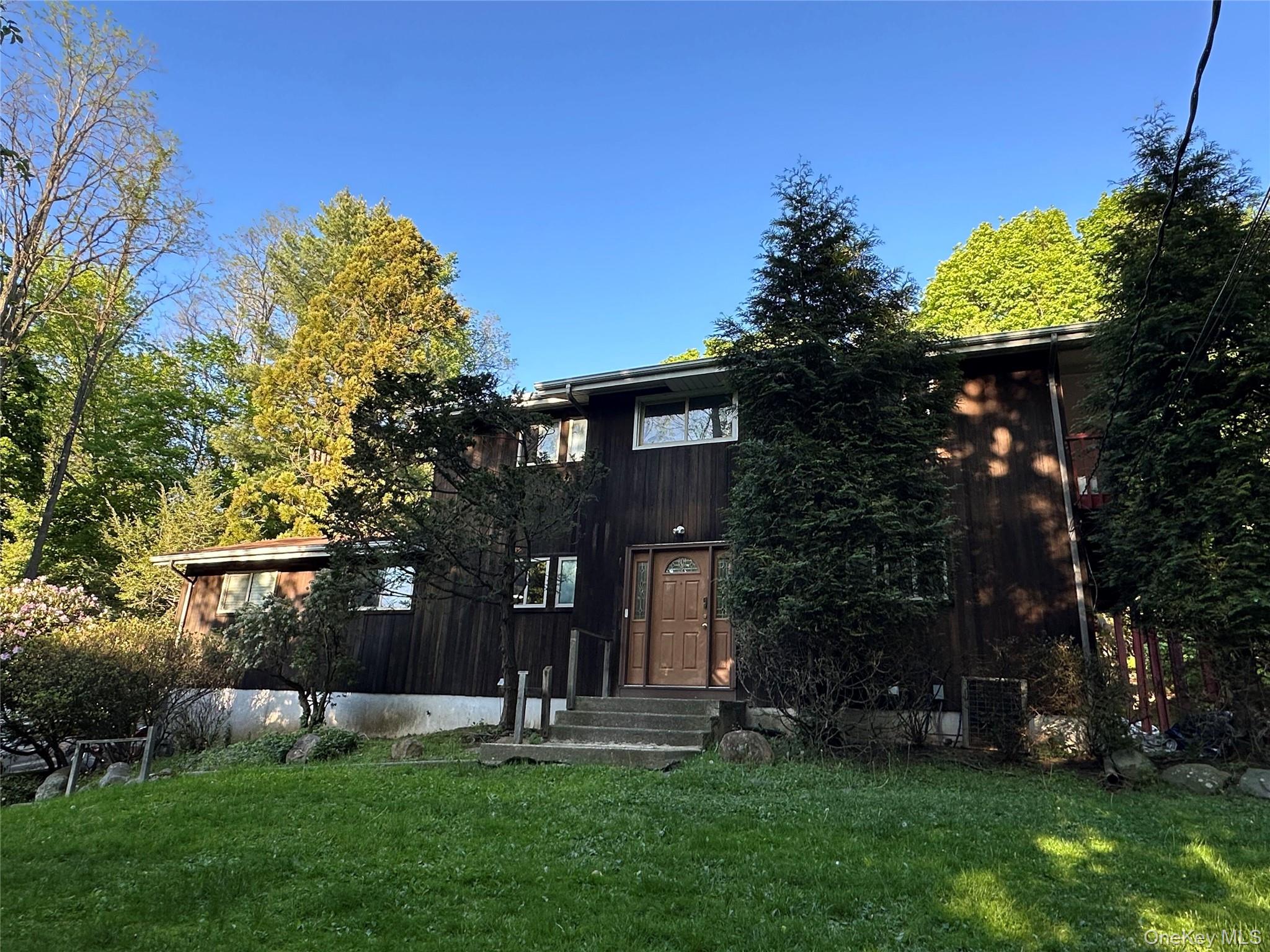 254 Hempstead Rd – For Sale