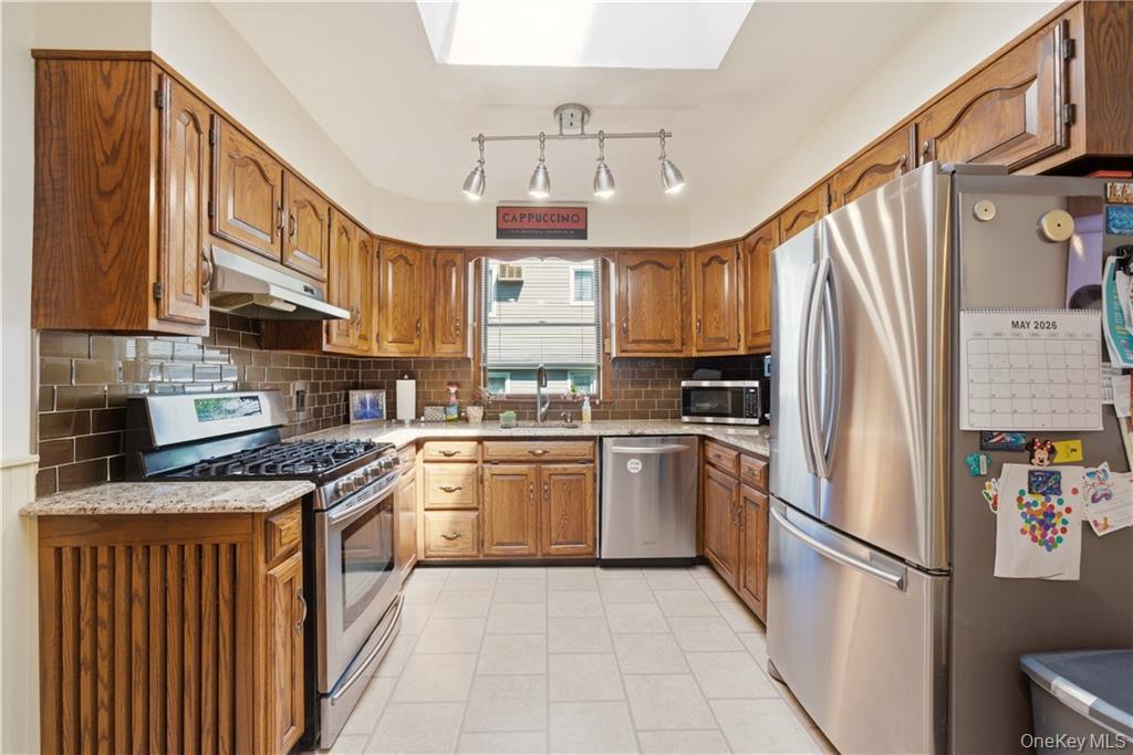 125-11 7th Avenue – For Sale photo 25