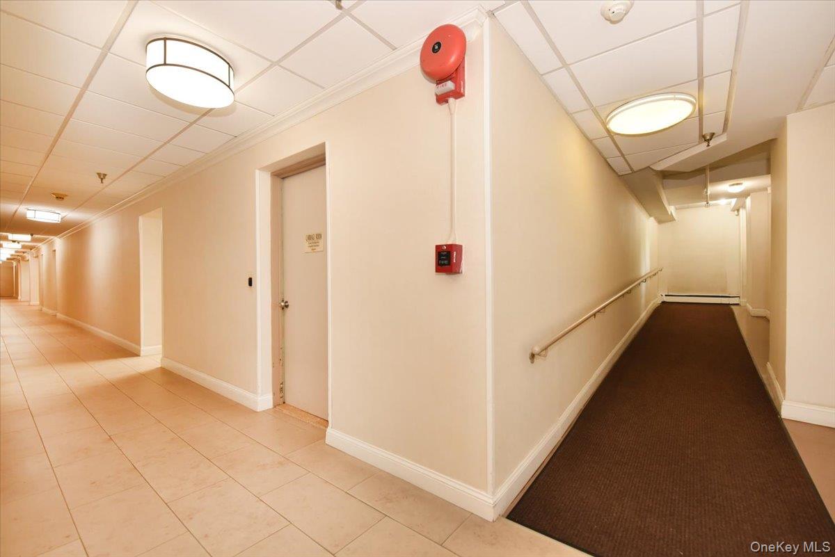50 HILL PARK Avenue, Unit 1-L photo 27