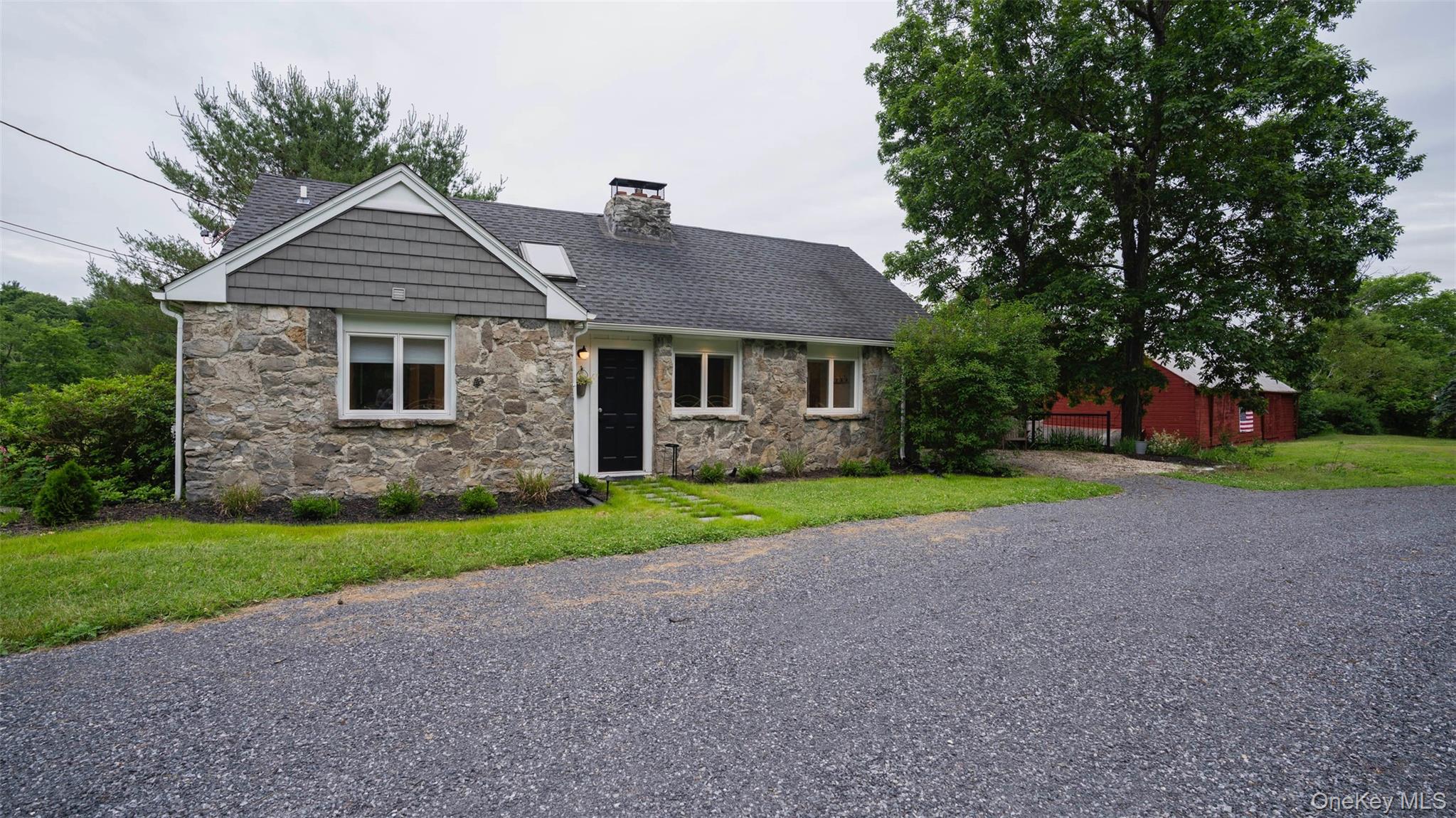 334 Lake Drive – For Sale photo 2