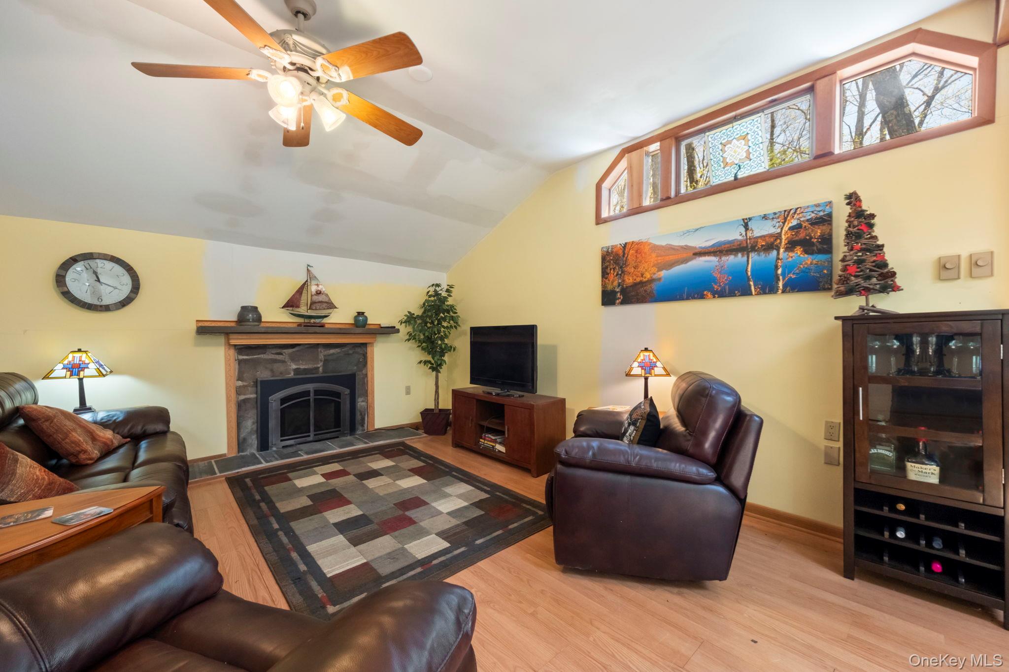 25 Canal Road – For Sale photo 8