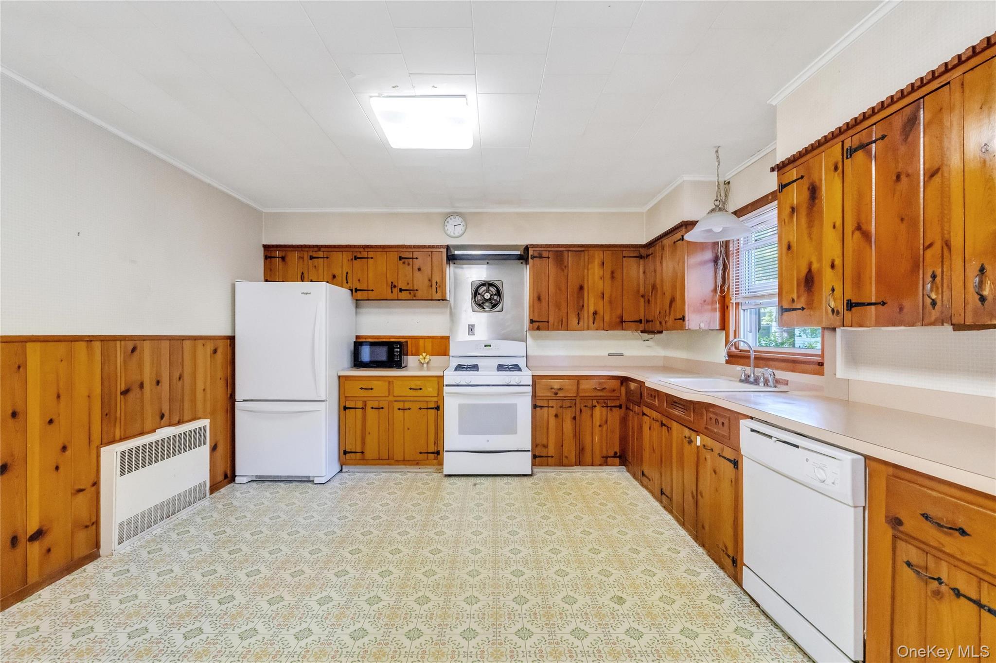 62 Squires Avenue – For Sale photo 10