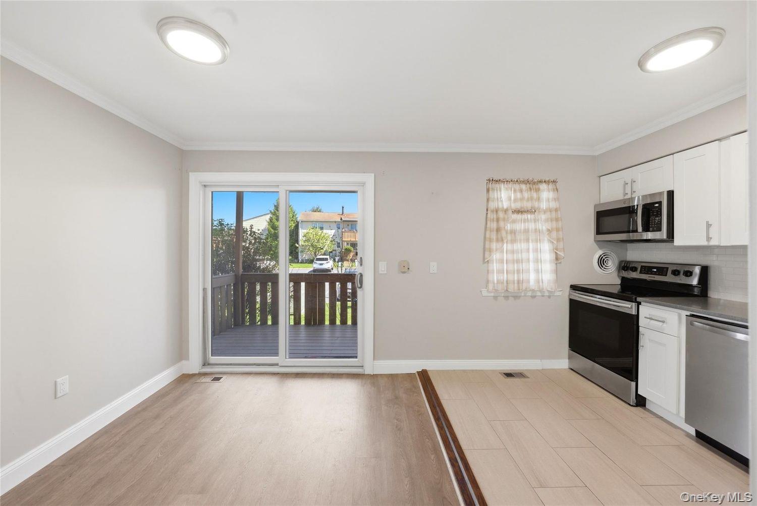 21 Weathervane Drive, Unit 16 photo 14