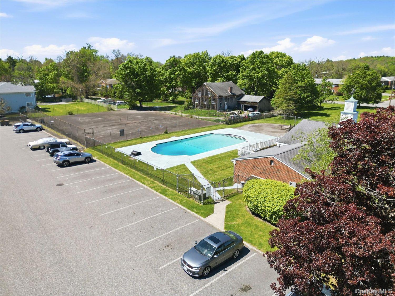 21 Weathervane Drive, Unit 16 photo 6