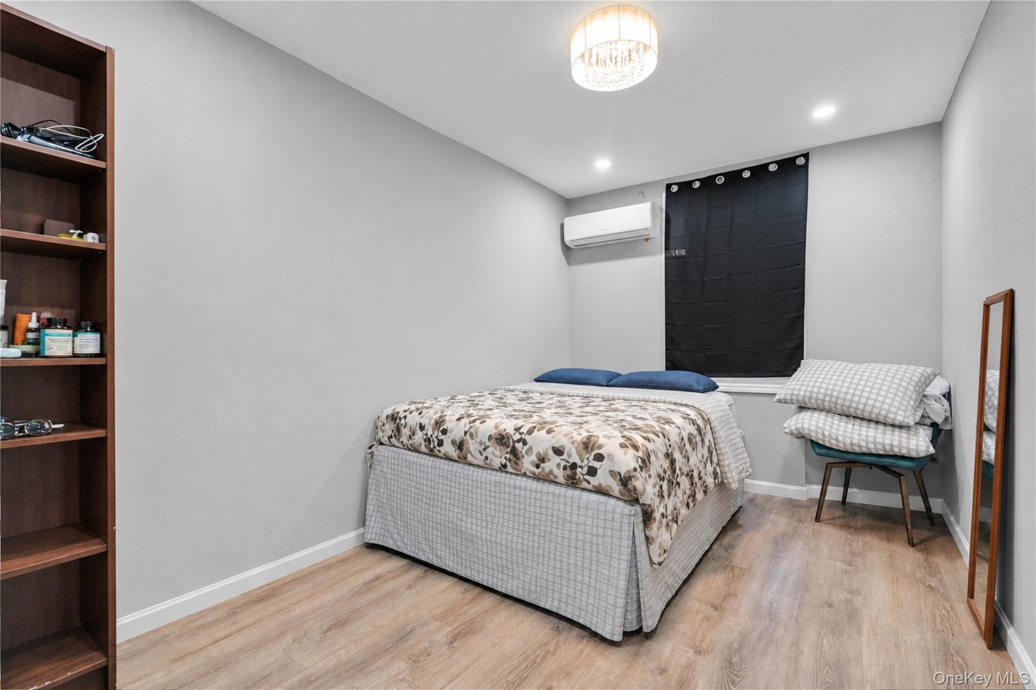 25-22 45th Street, Unit 1 photo 8