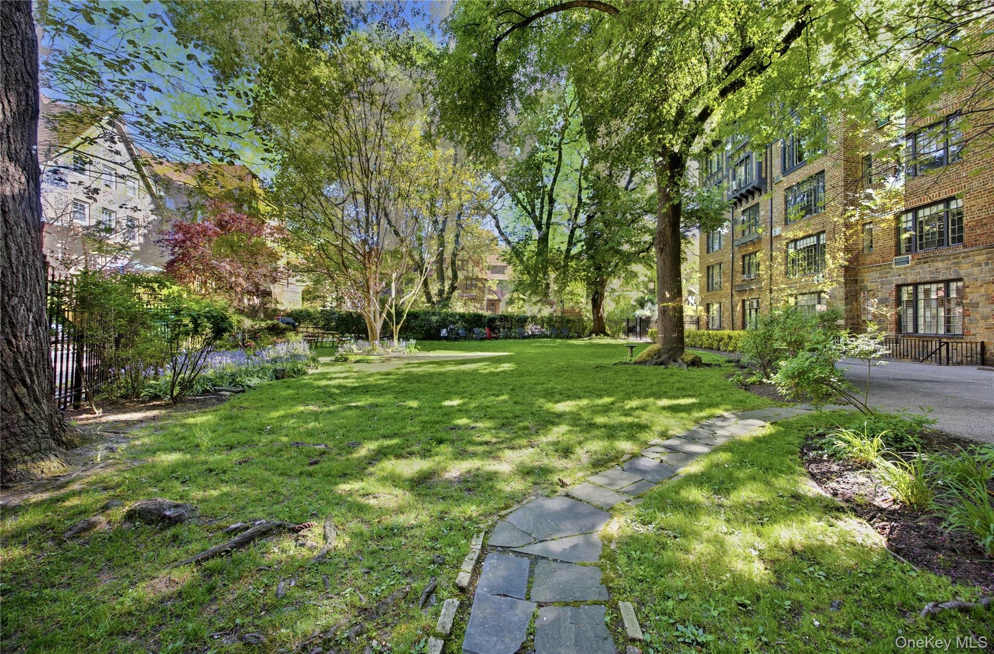 20 Continental Avenue, Unit 1K photo 18